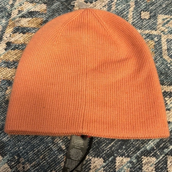 NEW Hunter |‎ Coral Beanie Hat Rough Pink